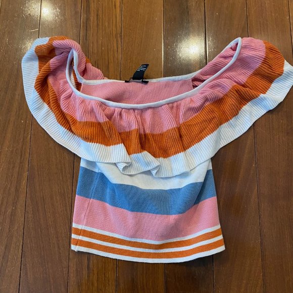 Forever 21 over the shoulder top - Picture 1 of 3